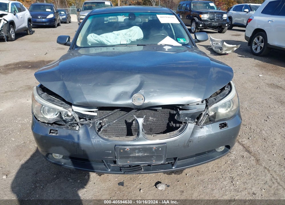 2007 BMW 525XI VIN: WBANF33567CW70428