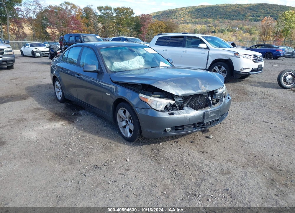 2007 BMW 525XI VIN: WBANF33567CW70428