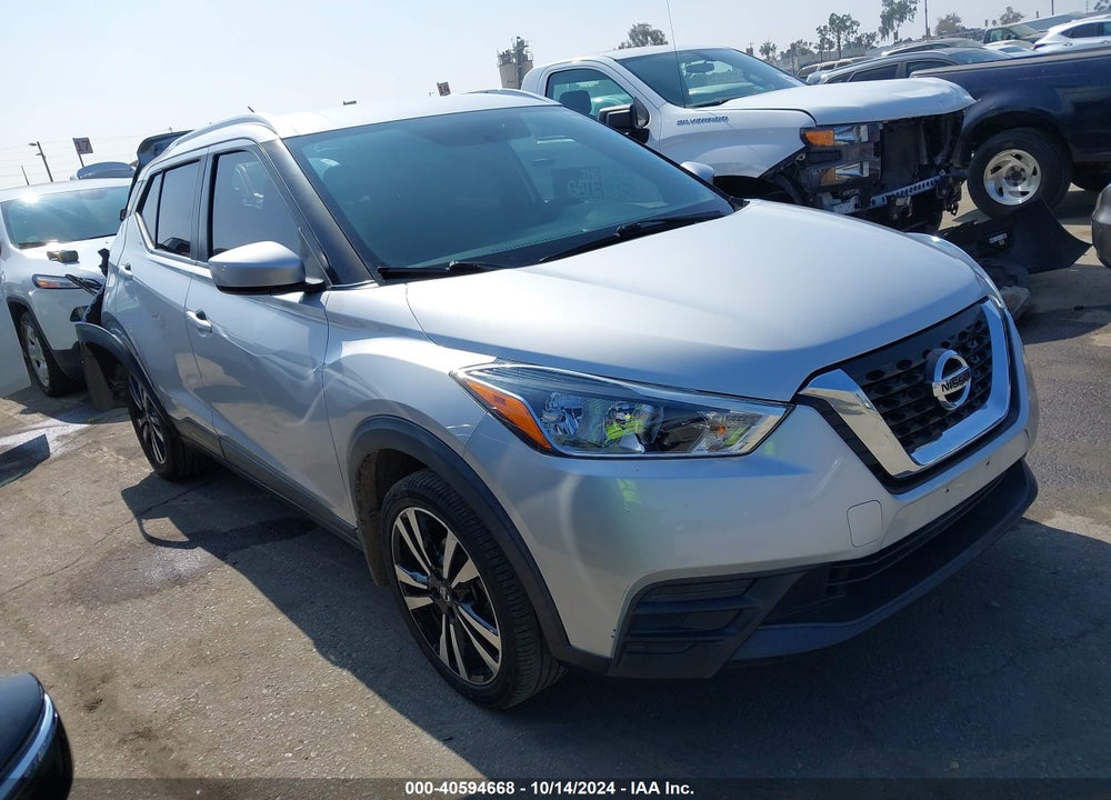 2019 NISSAN KICKS SV VIN: 3N1CP5CU1KL564592