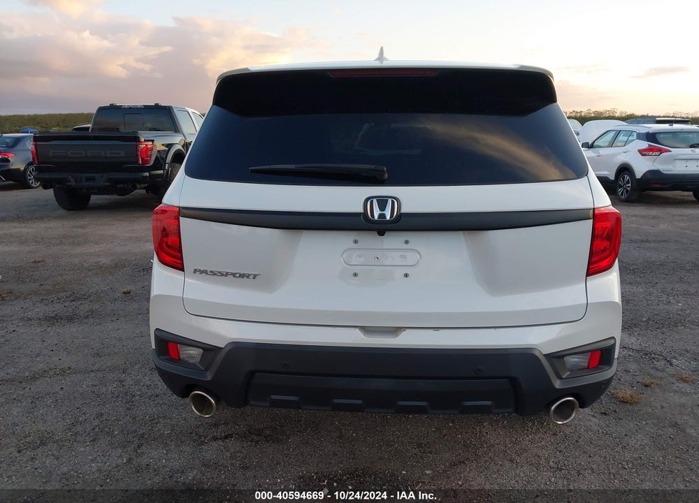 2022 HONDA PASSPORT 2WD EX-L VIN: 5FNYF7H5XNB003989