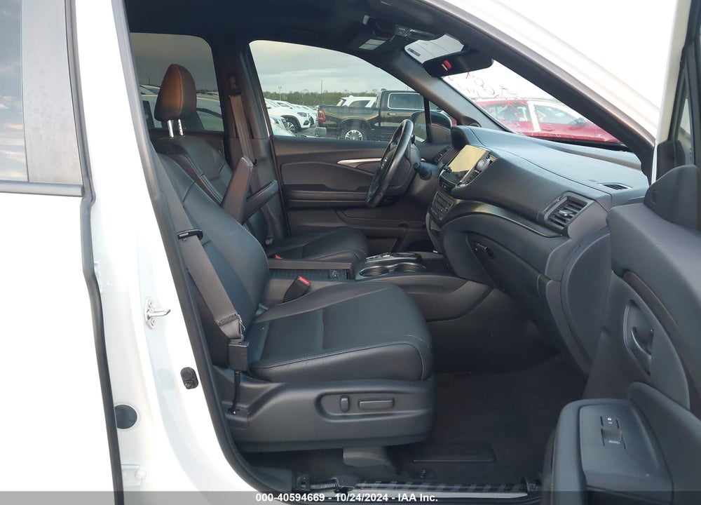 2022 HONDA PASSPORT 2WD EX-L VIN: 5FNYF7H5XNB003989