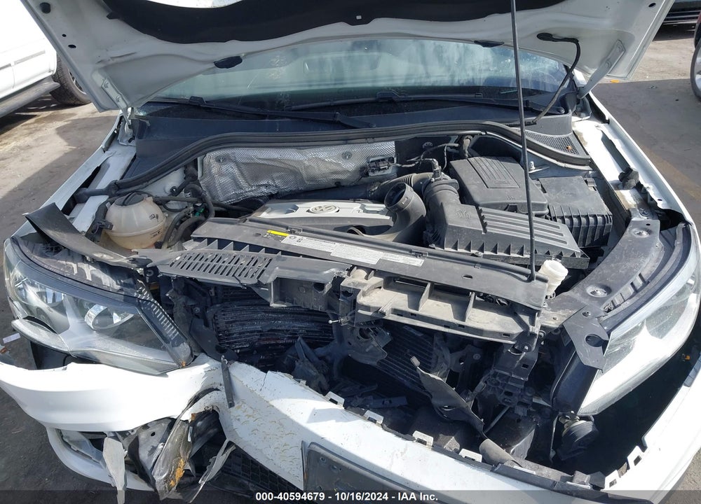 2017 VOLKSWAGEN TIGUAN VIN: WVGAV7AX8HK037240