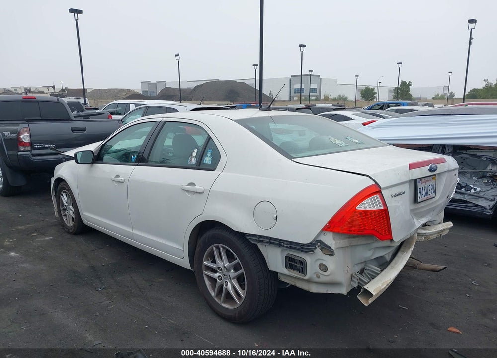 2010 FORD FUSION S VIN: 3FAHP0GA1AR176527