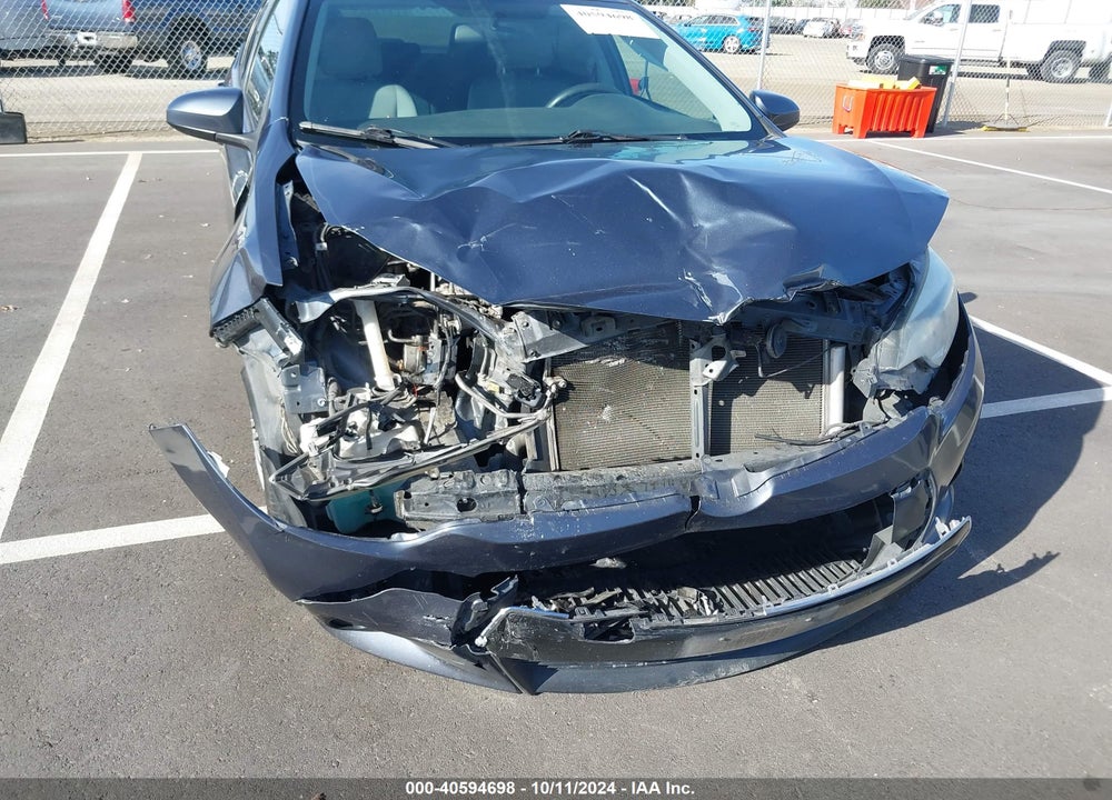 2016 TOYOTA COROLLA LE VIN: 2T1BURHE5GC600627