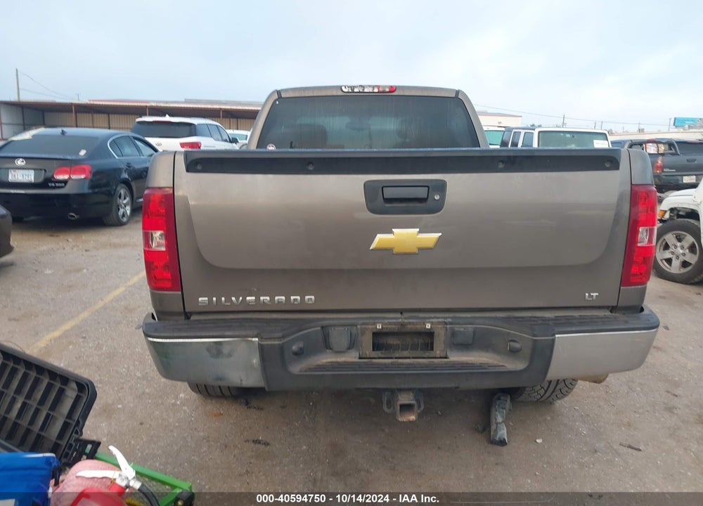 2013 CHEVROLET SILVERADO 1500 LT VIN: 1GCRCSE02DZ136666