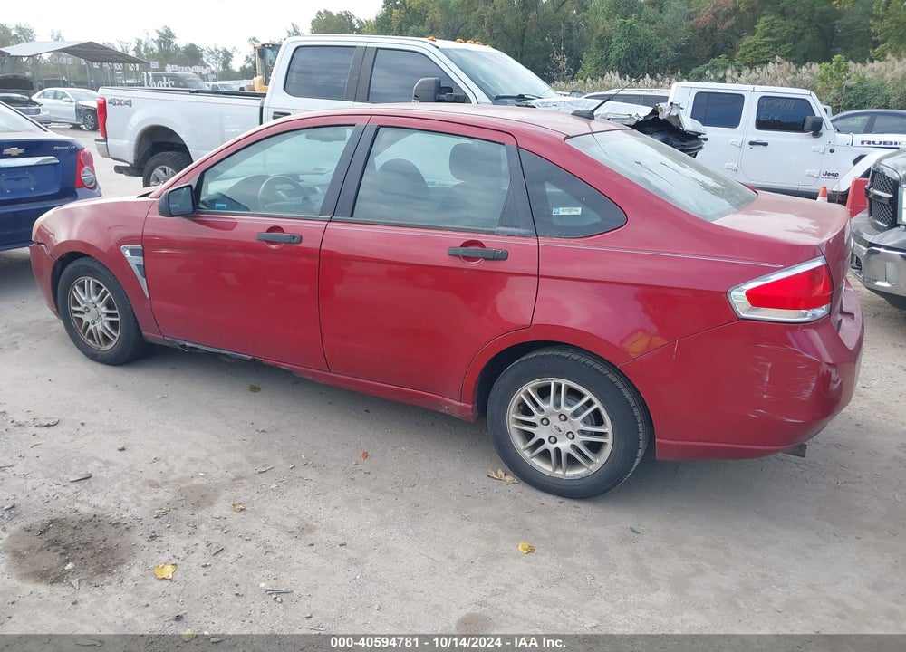 2011 FORD FOCUS SE VIN: 1FAHP3FN2BW123808