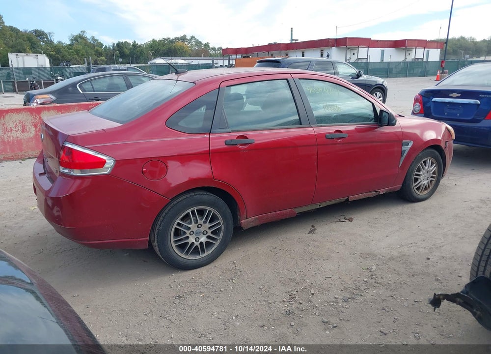 2011 FORD FOCUS SE VIN: 1FAHP3FN2BW123808