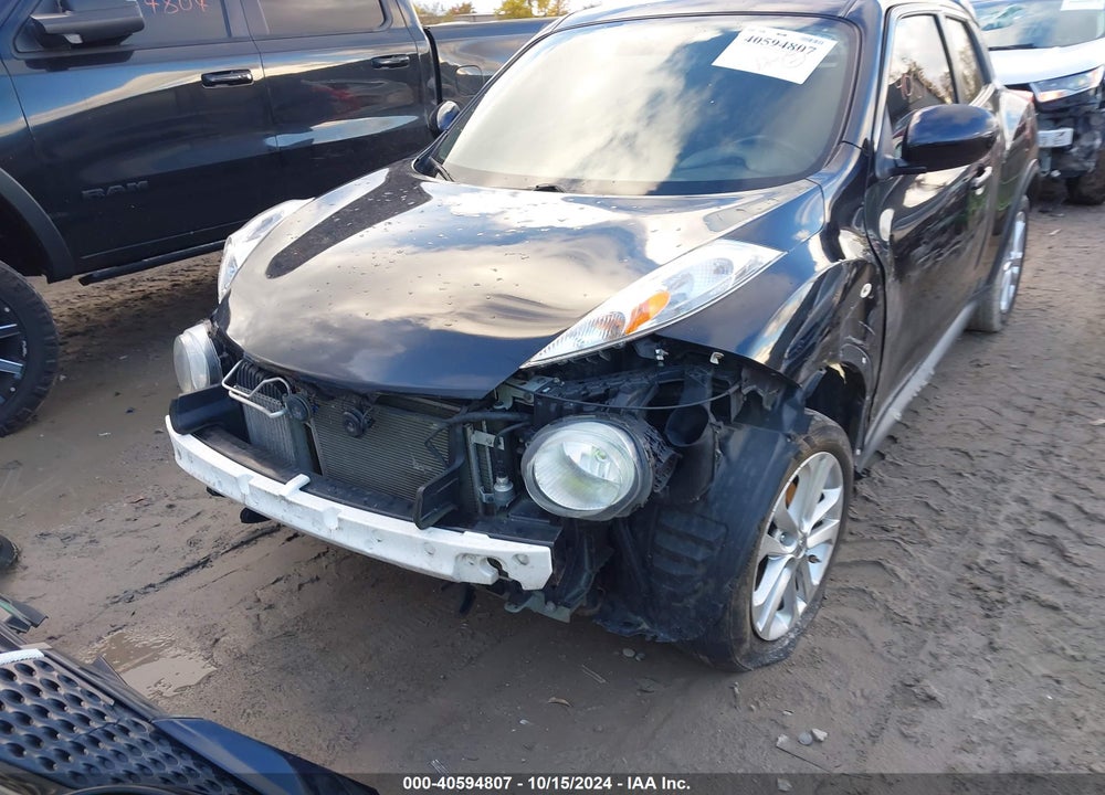 2011 NISSAN JUKE SV VIN: JN8AF5MR2BT023701