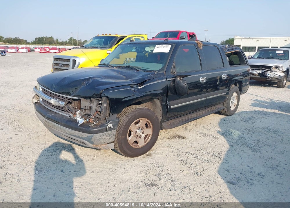 2004 CHEVROLET SUBURBAN 1500 LT VIN: 3GNEC16Z94G326784