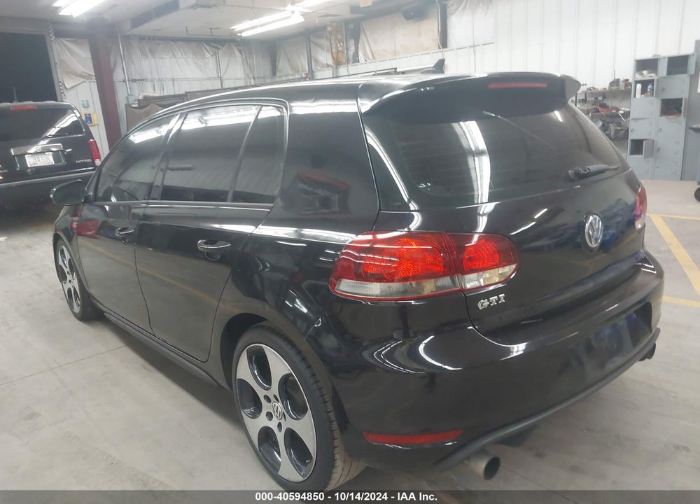 2013 VOLKSWAGEN GTI 4-DOOR VIN: WVWHD7AJ8DW121465