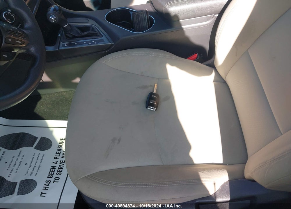2015 KIA OPTIMA LX VIN: KNAGM4A78F5528609
