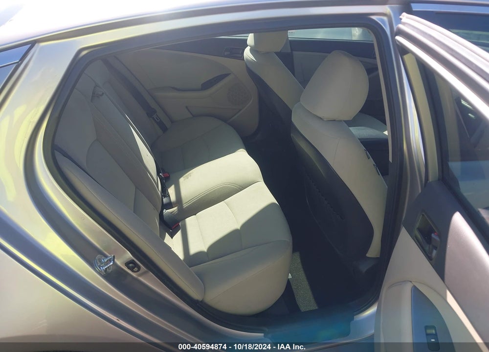 2015 KIA OPTIMA LX VIN: KNAGM4A78F5528609