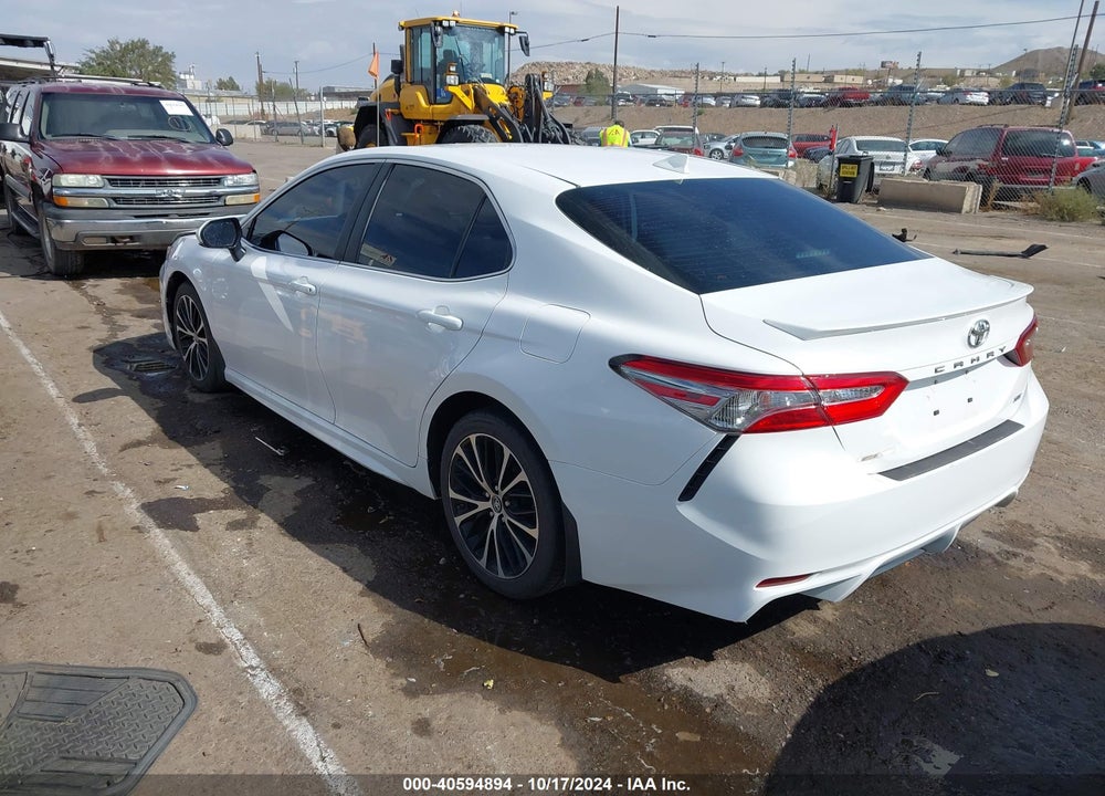 2019 TOYOTA CAMRY SE VIN: 4T1B11HK2KU187136