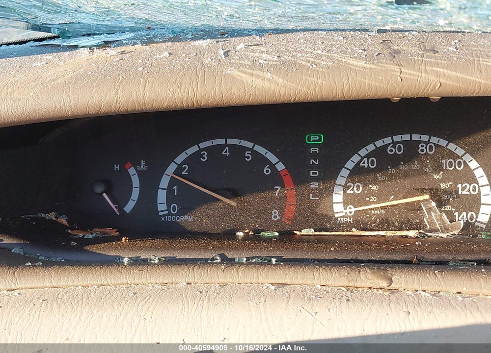 2000 TOYOTA AVALON XL VIN: 4T1BF28B8YU007688