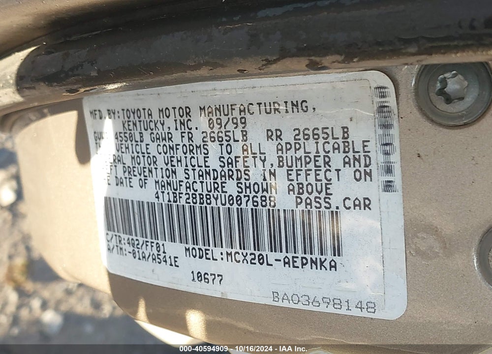 2000 TOYOTA AVALON XL VIN: 4T1BF28B8YU007688