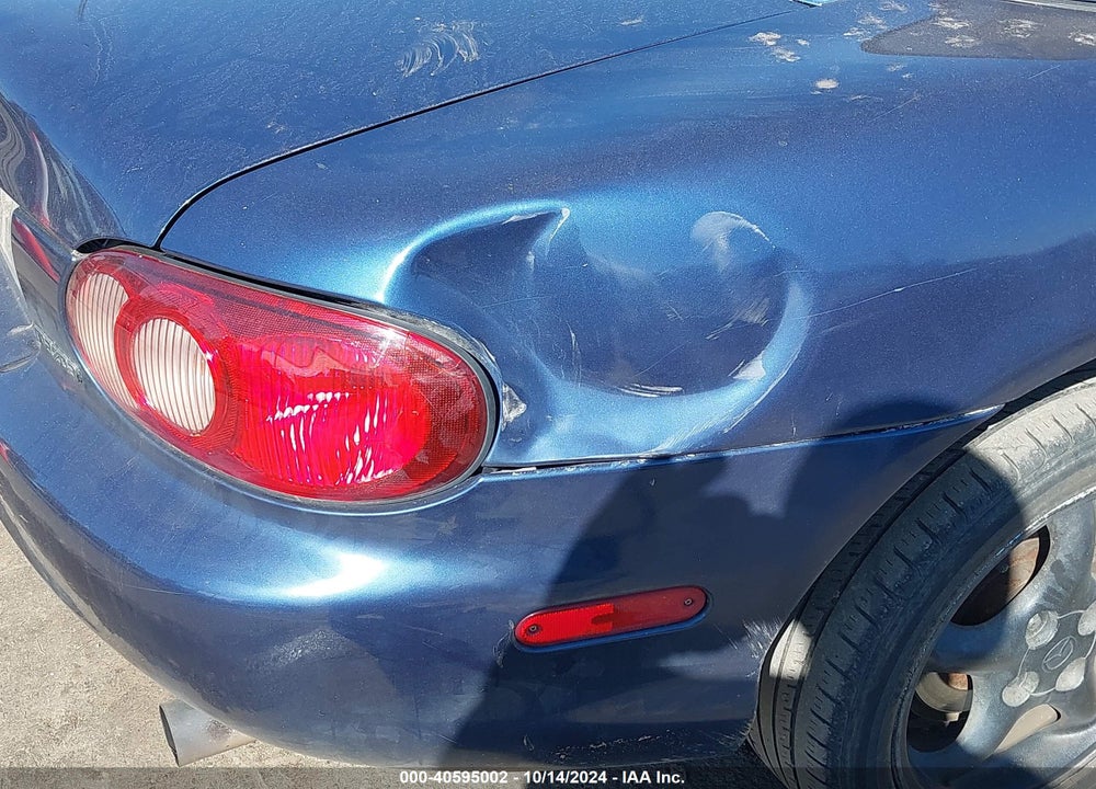 2001 MAZDA MX-5 MIATA LS/SPECIAL EDITION VIN: JM1NB353610202928