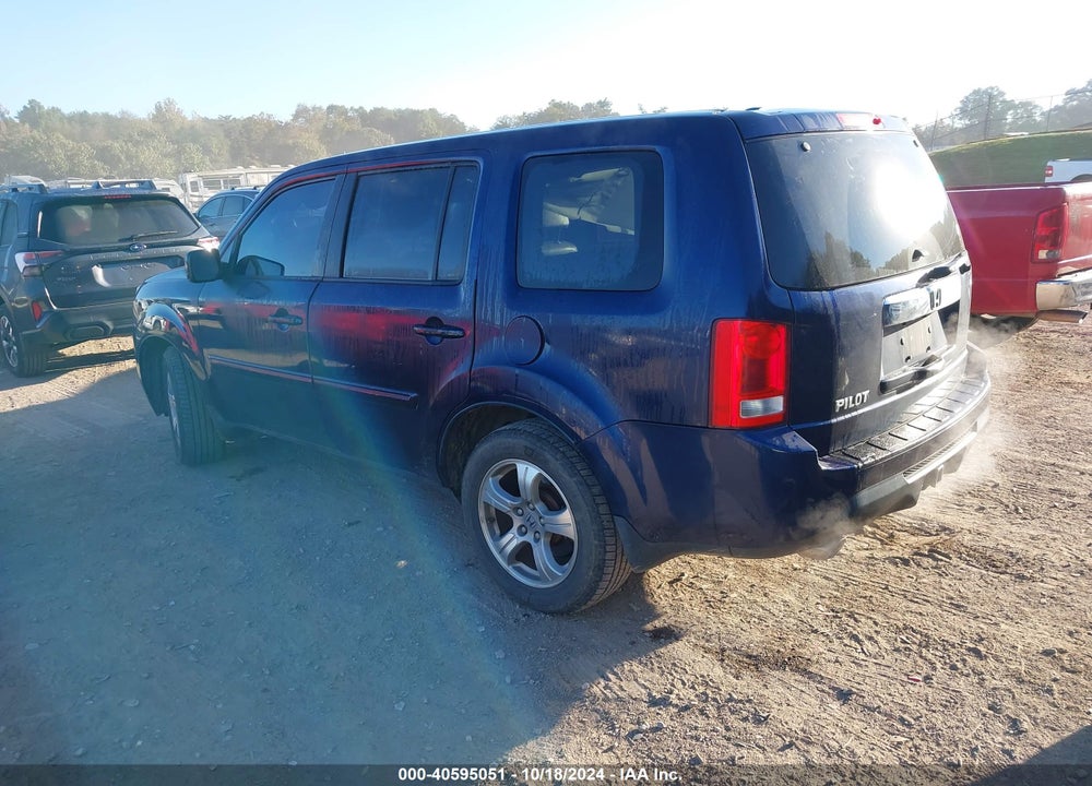 2015 HONDA PILOT EX-L VIN: 5FNYF3H56FB010108