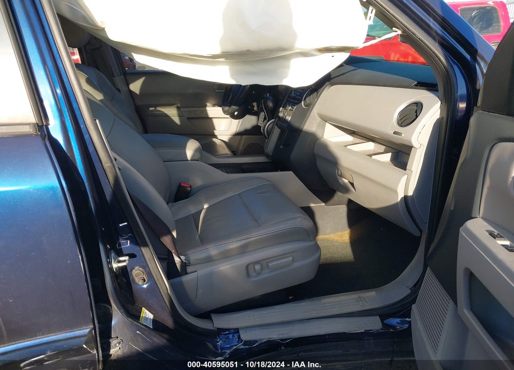 2015 HONDA PILOT EX-L VIN: 5FNYF3H56FB010108