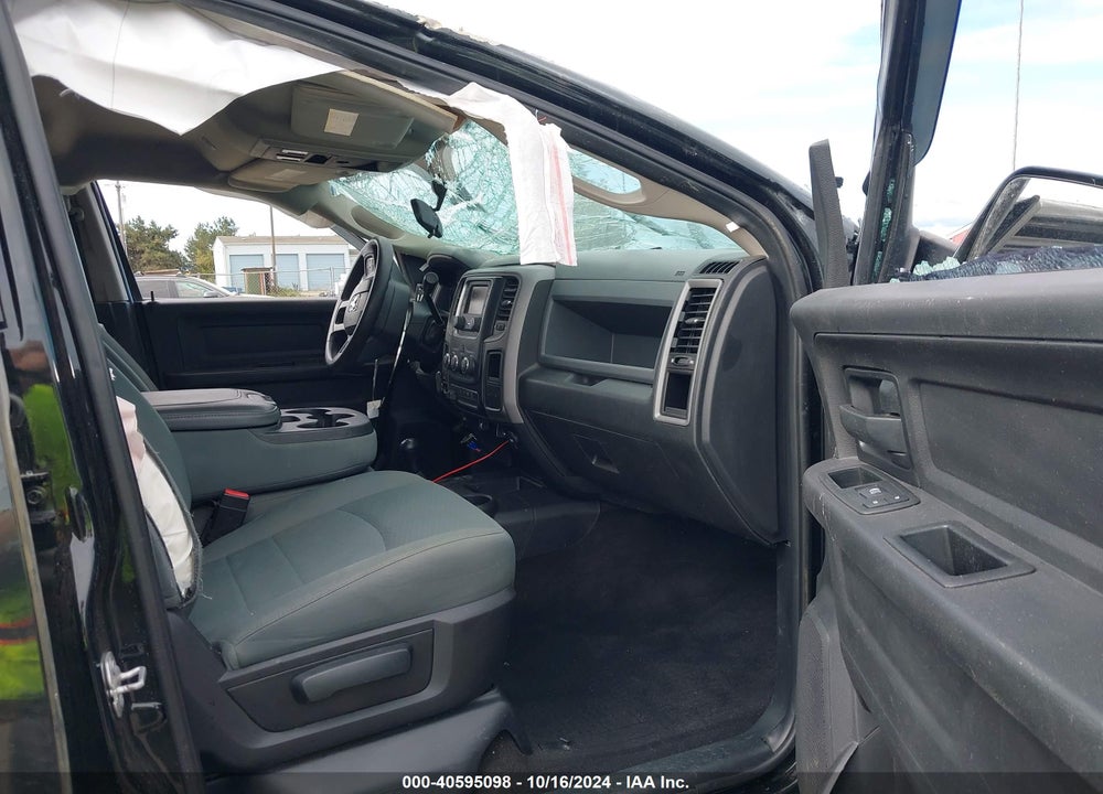 2017 RAM 2500 TRADESMAN 4X4 6'4 BOX VIN: 3C6UR5CL5HG753144