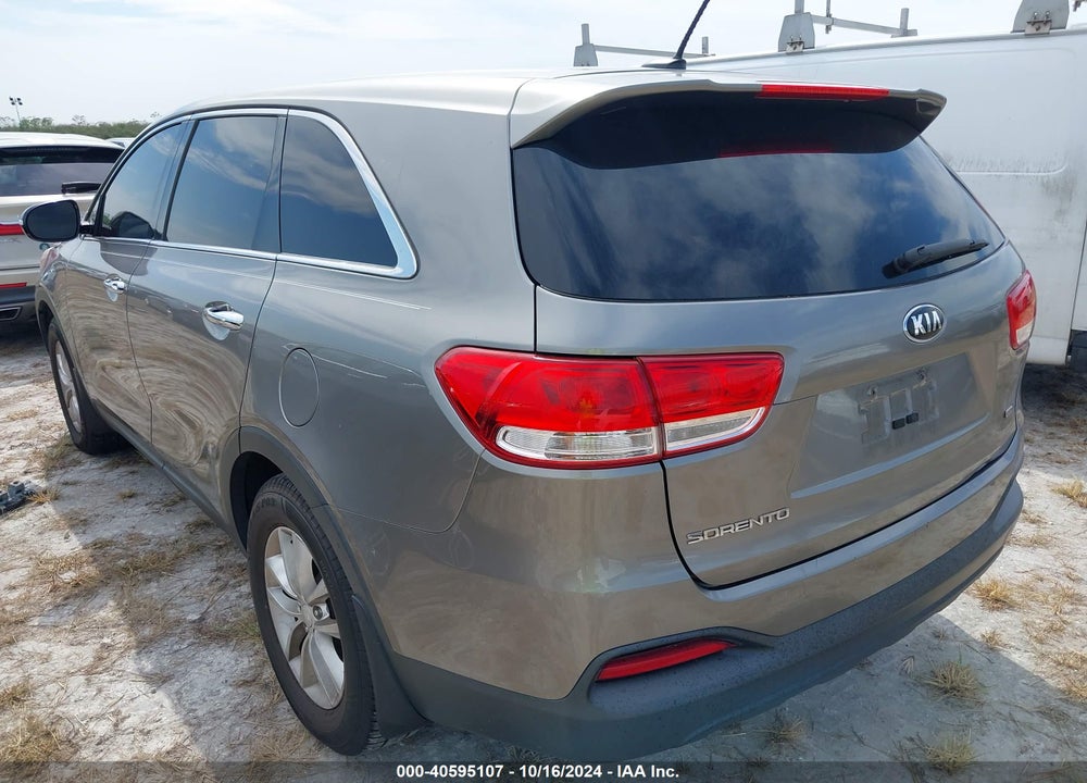 2016 KIA SORENTO 2.4L L VIN: 5XYPG4A31GG044670
