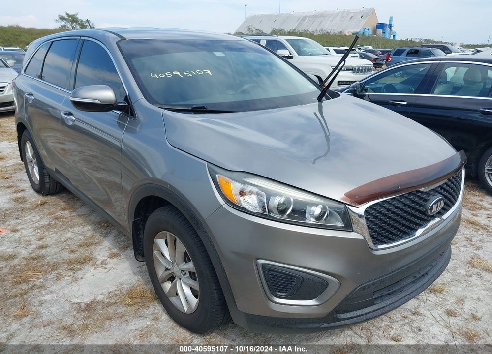 2016 KIA SORENTO 2.4L L VIN: 5XYPG4A31GG044670