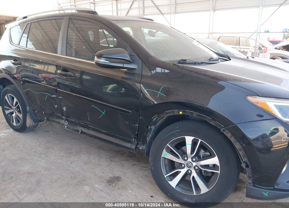 2016 TOYOTA RAV4 XLE VIN: 2T3WFREV1GW245042