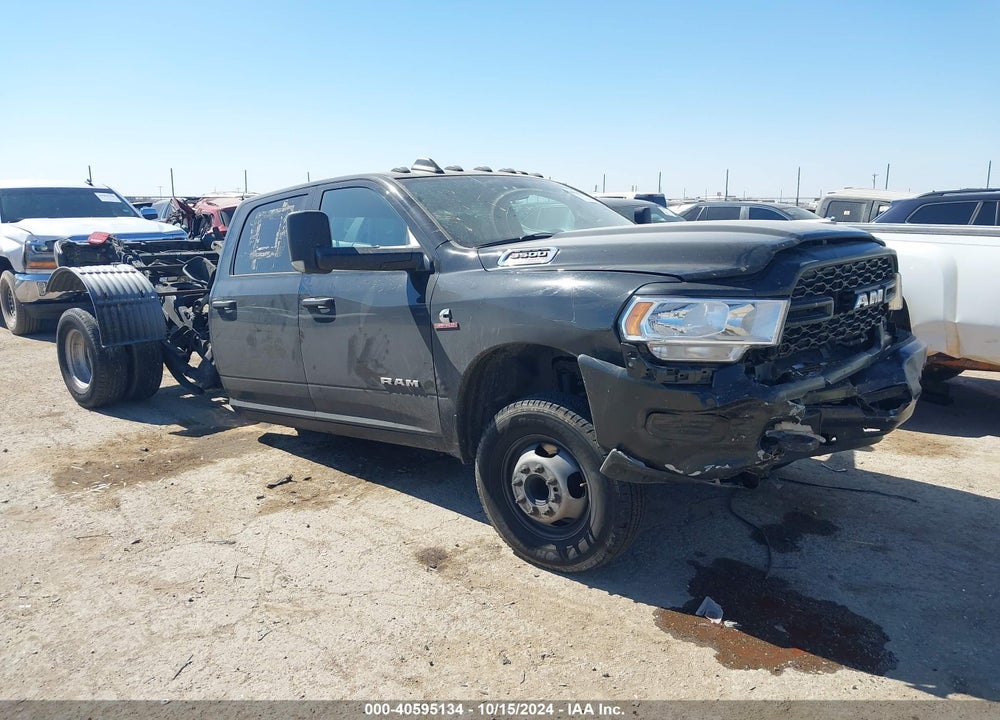 2022 RAM 3500 TRADESMAN  4X4 8' BOX VIN: 3C63RRGL2NG316646