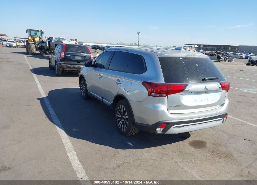 2020 MITSUBISHI OUTLANDER VIN: JA4AD2A38LZ039930