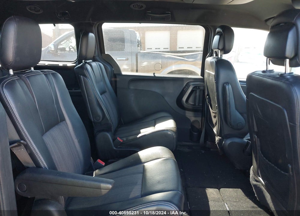 2014 CHRYSLER TOWN & COUNTRY S VIN: 2C4RC1HG0ER297712