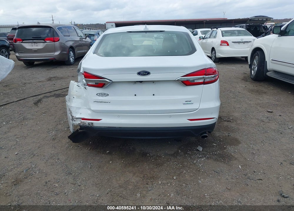 2019 FORD FUSION SE VIN: 3FA6P0HD8KR239415