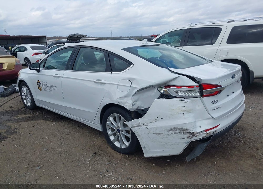 2019 FORD FUSION SE VIN: 3FA6P0HD8KR239415