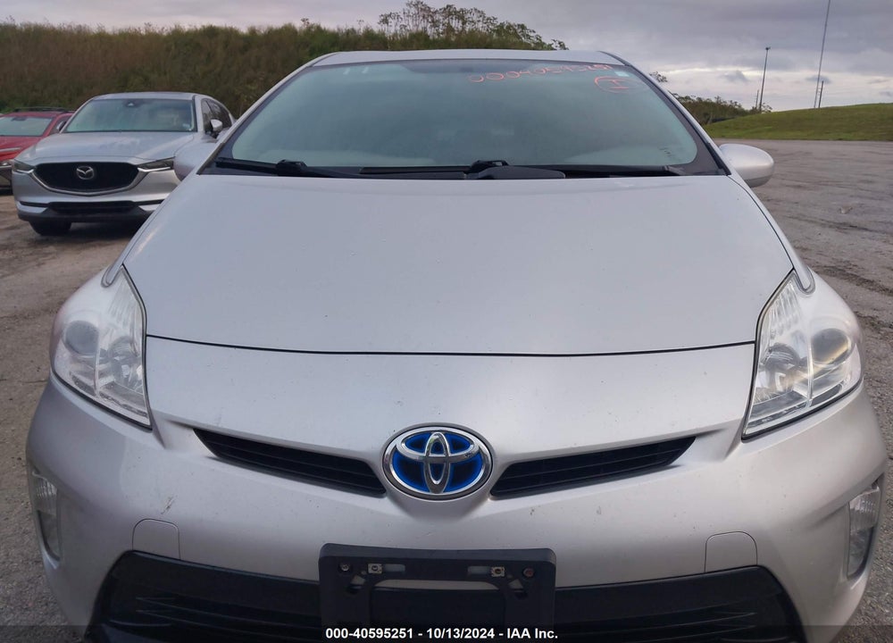 2015 TOYOTA PRIUS VIN: JTDKN3DU9F1902089