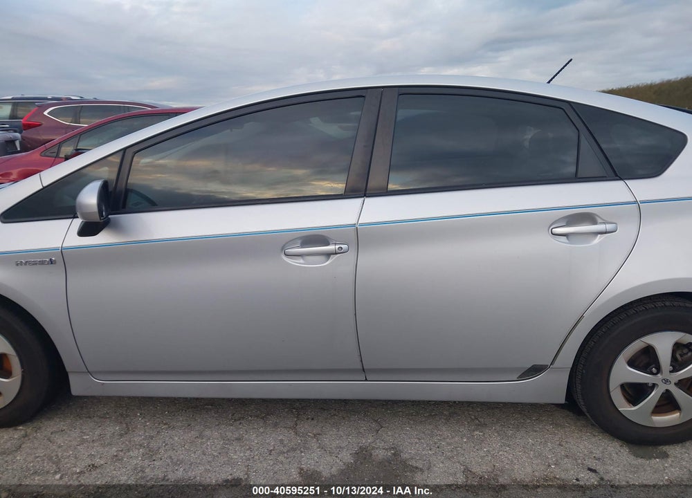 2015 TOYOTA PRIUS VIN: JTDKN3DU9F1902089