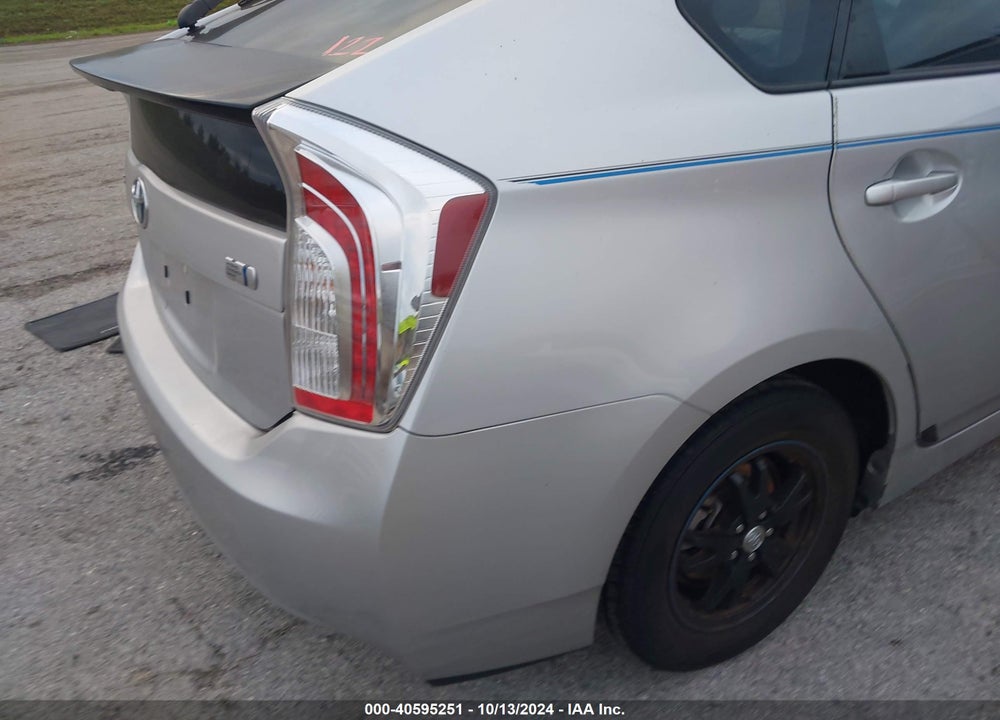 2015 TOYOTA PRIUS VIN: JTDKN3DU9F1902089