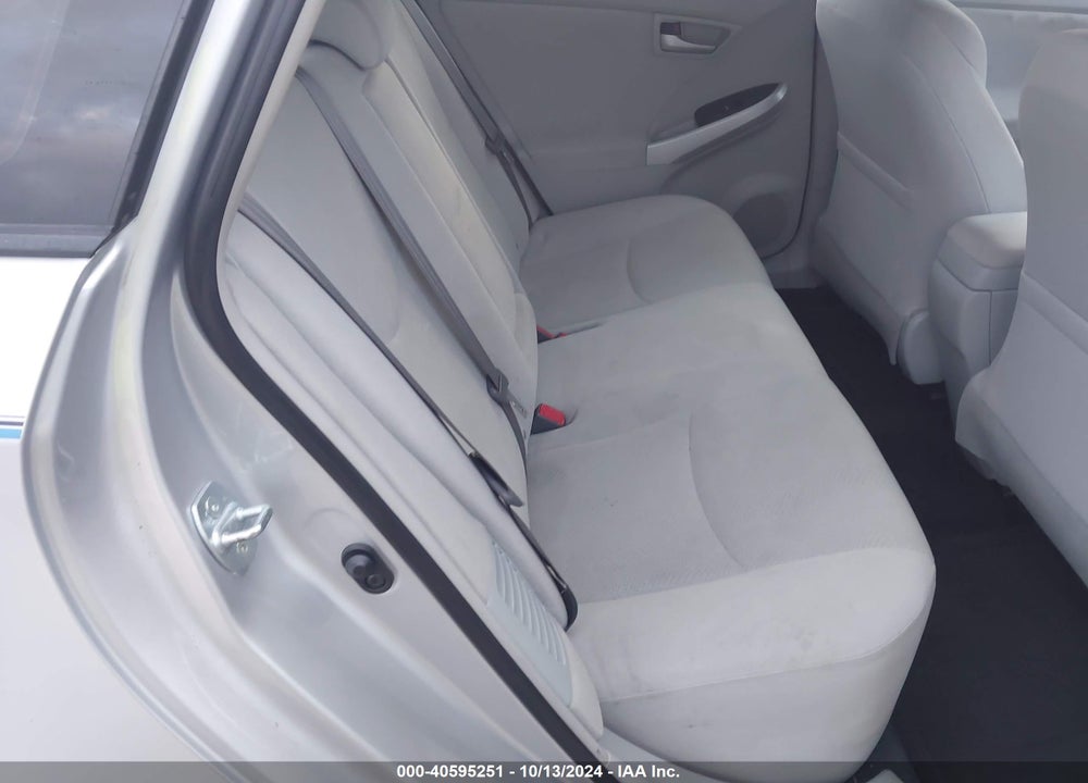 2015 TOYOTA PRIUS VIN: JTDKN3DU9F1902089
