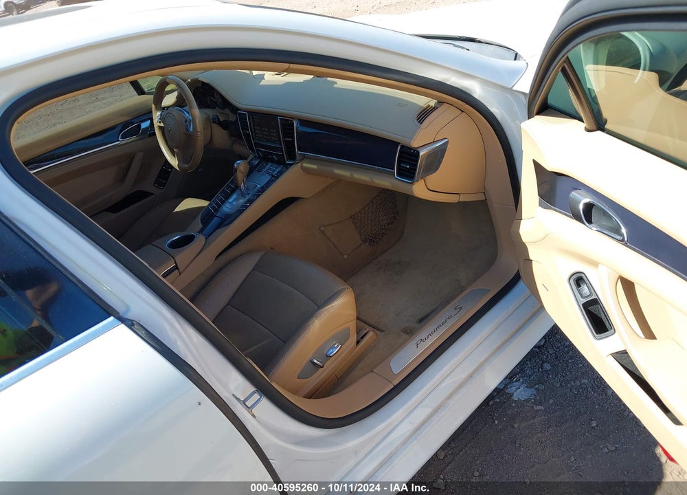 2012 PORSCHE PANAMERA S VIN: WP0AB2A73CL061531