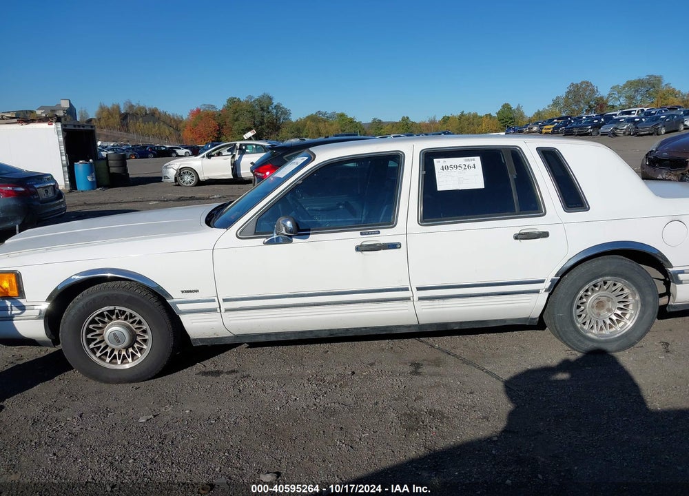 1994 LINCOLN TOWN CAR EXECUTIVE VIN: 1LNLM81W9RY742555