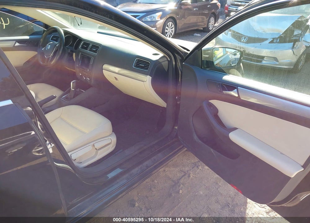 2017 VOLKSWAGEN JETTA 1.4T SE VIN: 3VWDB7AJ3HM259647