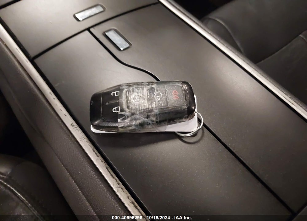 2014 LINCOLN MKZ VIN: 3LN6L2G98ER820640