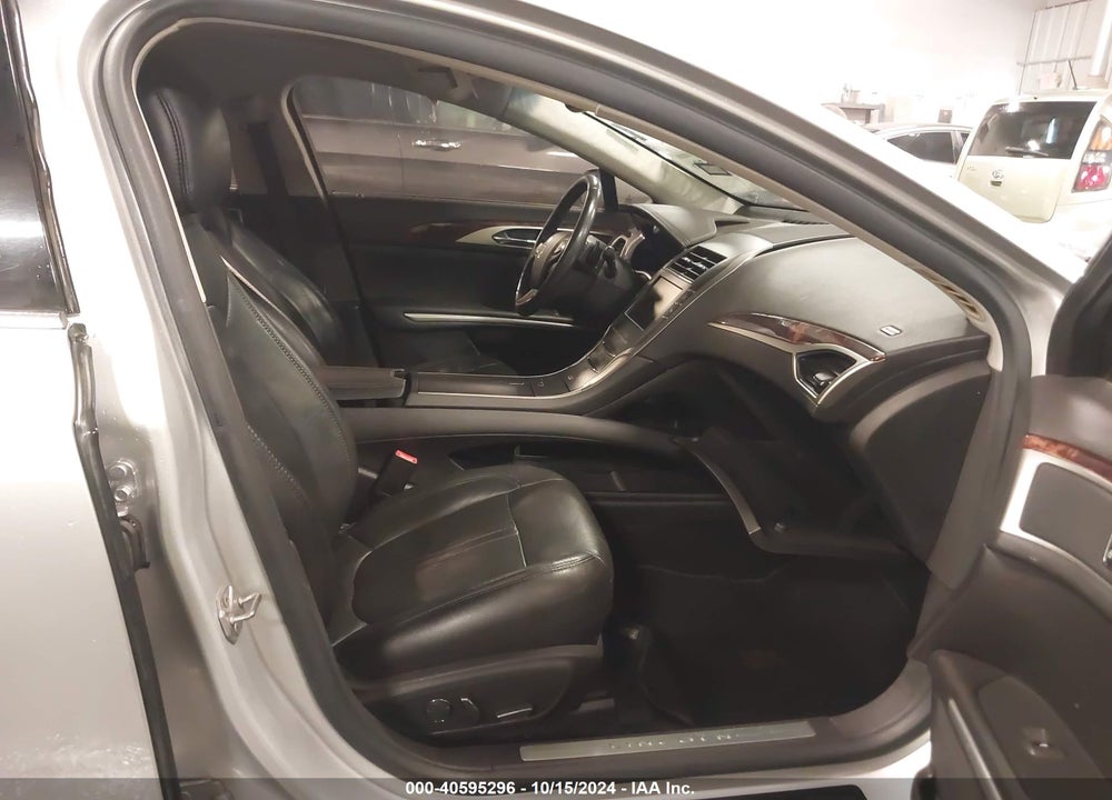 2014 LINCOLN MKZ VIN: 3LN6L2G98ER820640