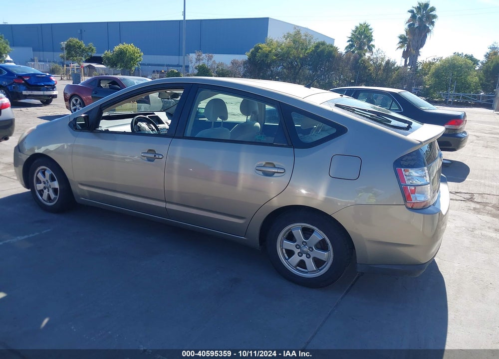 2005 TOYOTA PRIUS VIN: JTDKB20U950132070