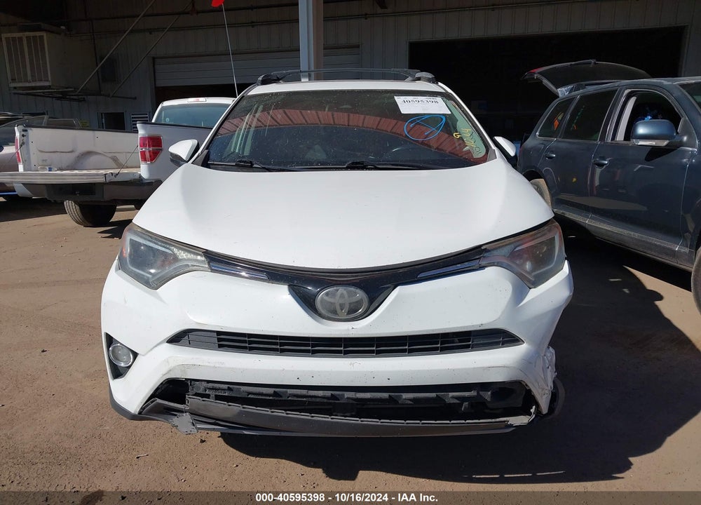 2017 TOYOTA RAV4 XLE VIN: JTMWFREV1HJ110031