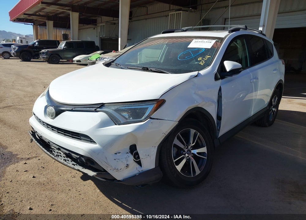 2017 TOYOTA RAV4 XLE VIN: JTMWFREV1HJ110031