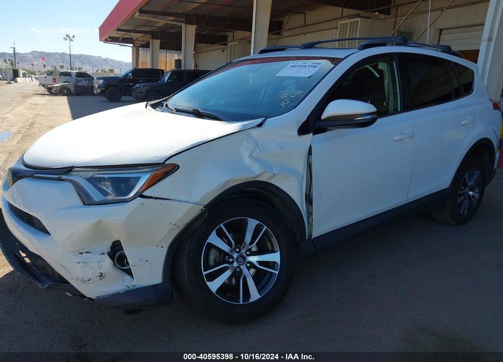 2017 TOYOTA RAV4 XLE VIN: JTMWFREV1HJ110031