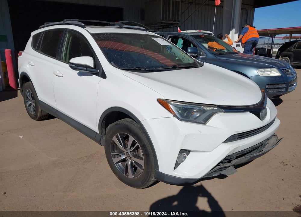 2017 TOYOTA RAV4 XLE VIN: JTMWFREV1HJ110031