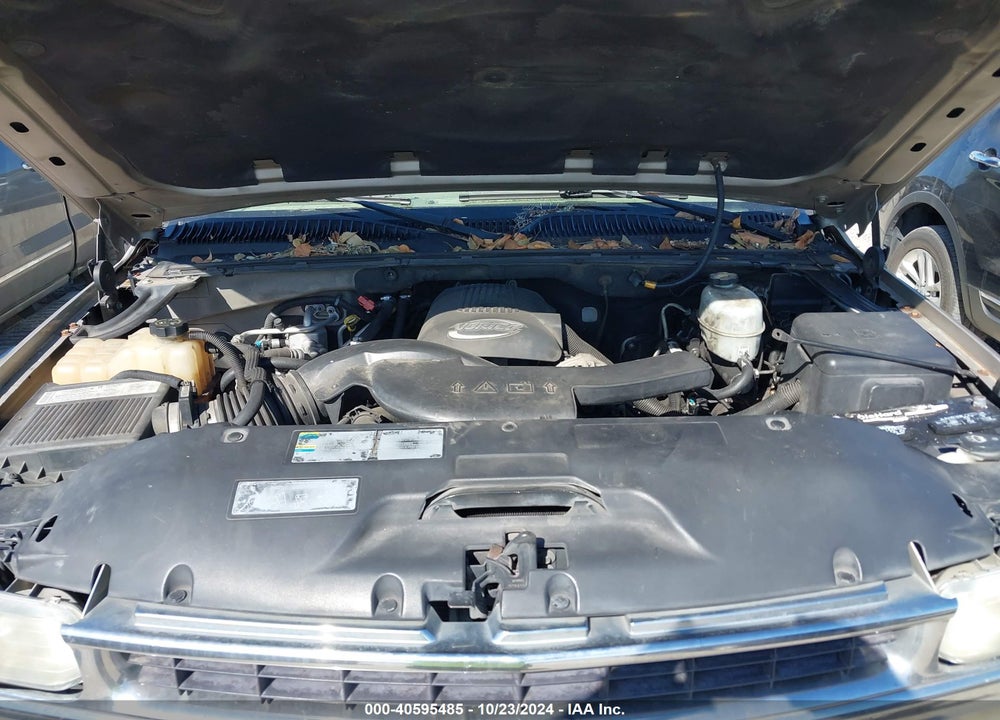 2005 CHEVROLET SUBURBAN 1500 LT VIN: 1GNEC16Z35R220607