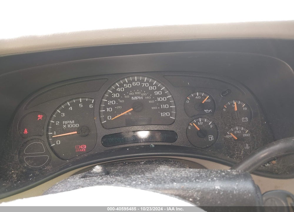 2005 CHEVROLET SUBURBAN 1500 LT VIN: 1GNEC16Z35R220607