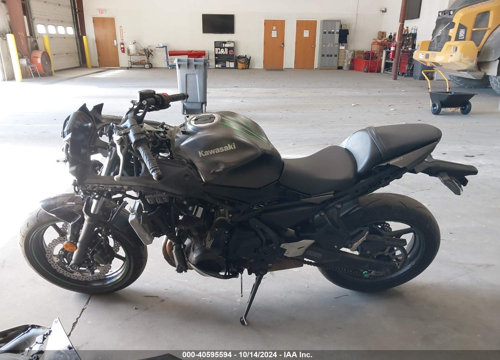 2024 KAWASAKI EX650 R VIN: ML5EXER15RDAB3836