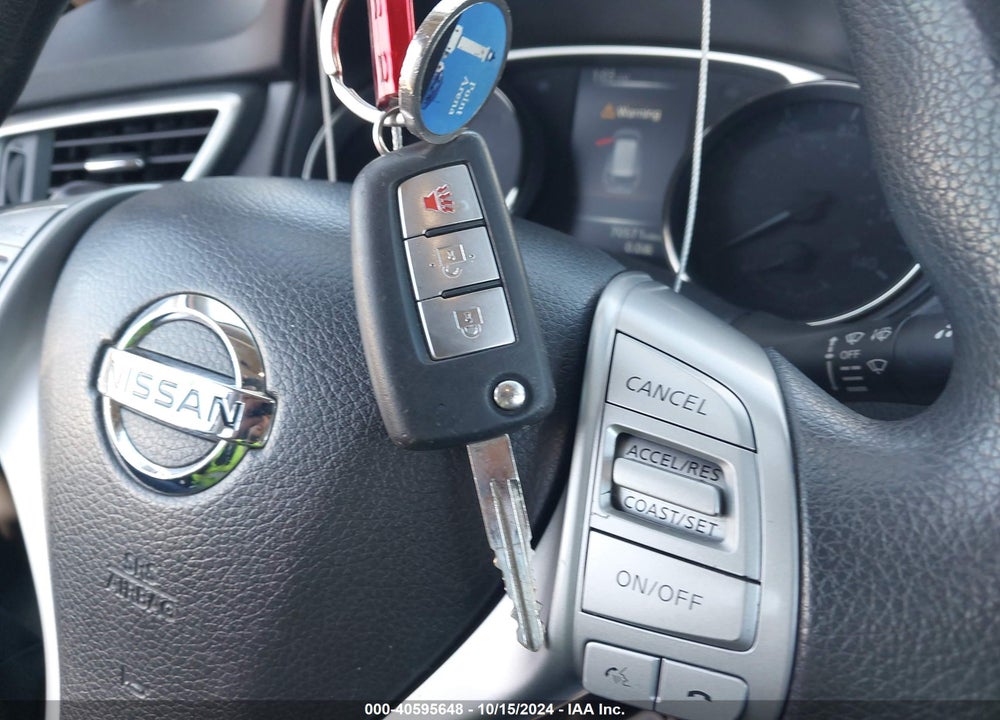 2016 NISSAN ROGUE S VIN: JN8AT2MT0GW025648