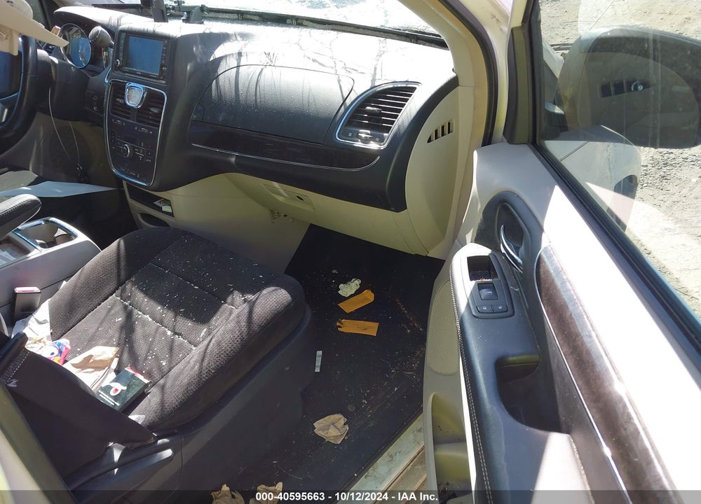 2011 CHRYSLER TOWN & COUNTRY TOURING VIN: 2A4RR5DG6BR621344